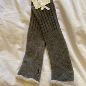 Fingerless winter gloves